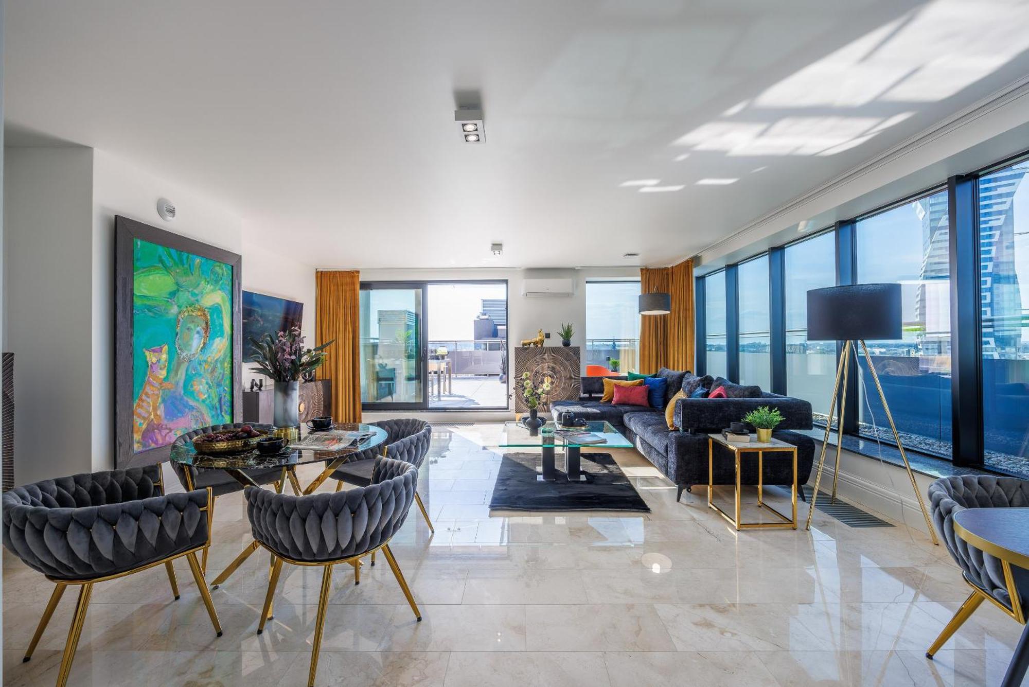 Emihouse Riverside Premium Apartments & Free Parking ジェシュフ エクステリア 写真