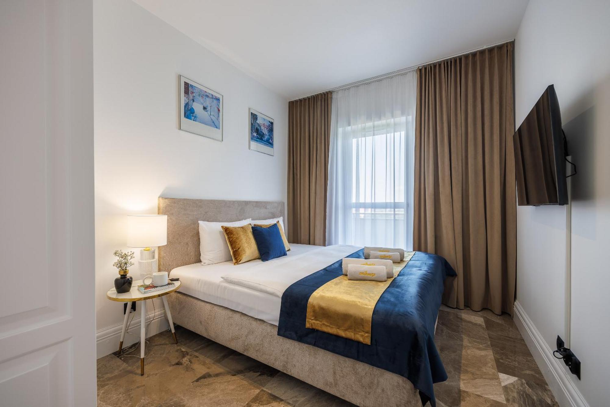 Emihouse Riverside Premium Apartments & Free Parking ジェシュフ エクステリア 写真
