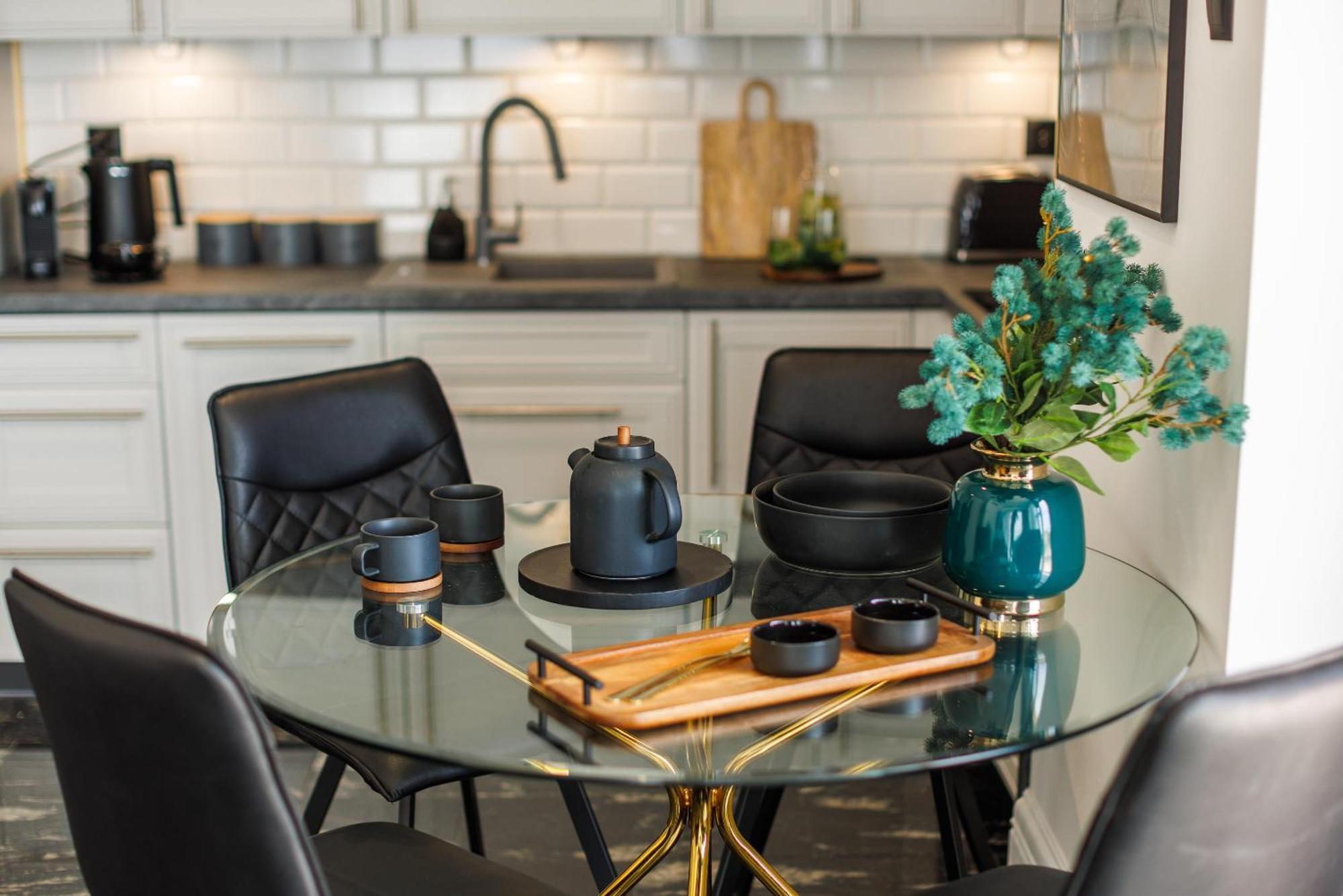Emihouse Riverside Premium Apartments & Free Parking ジェシュフ エクステリア 写真